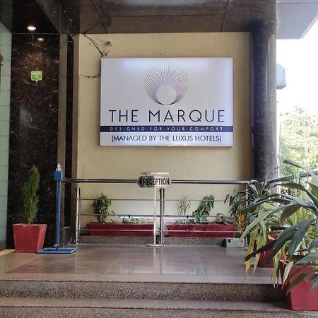 Hotel The Marque Mathura Exteriör bild